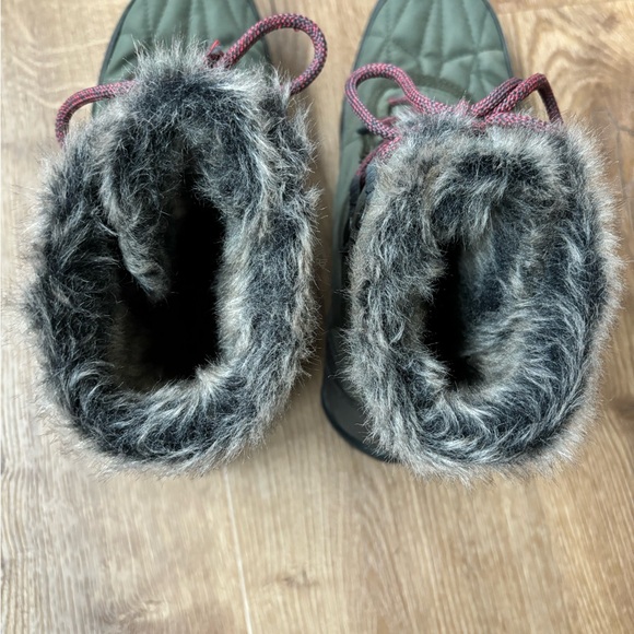 Columbia Minx Shorty III Winter Boots size 10.5 - Picture 8 of 8